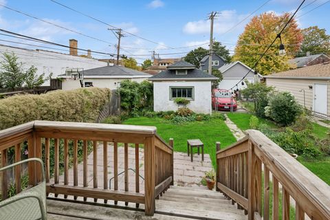 Tiny photo for 514 Wesley Avenue, Oak Park, IL 60304 (MLS # 12453255)