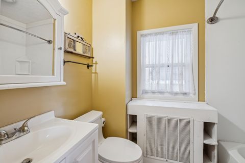 Tiny photo for 514 Wesley Avenue, Oak Park, IL 60304 (MLS # 12453255)