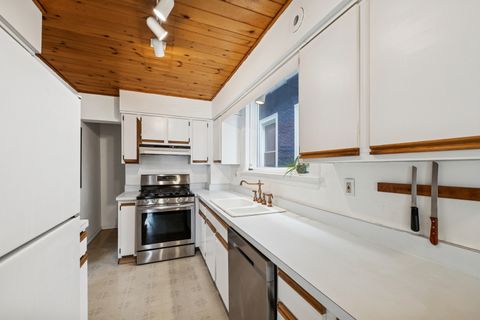 Tiny photo for 514 Wesley Avenue, Oak Park, IL 60304 (MLS # 12453255)