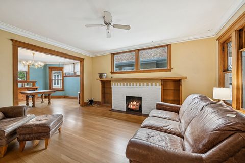 Tiny photo for 514 Wesley Avenue, Oak Park, IL 60304 (MLS # 12453255)