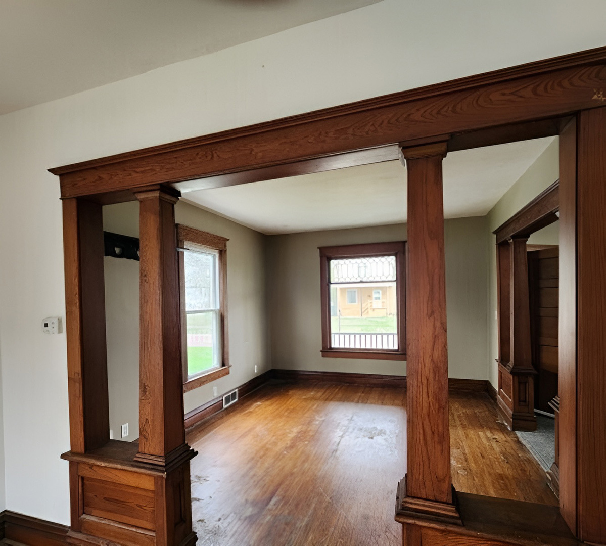 404 W 1st Street