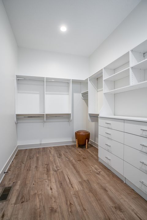 Tiny photo for 6638 Pelican Street, Bettendorf, IA 52722 (MLS # 12555824)