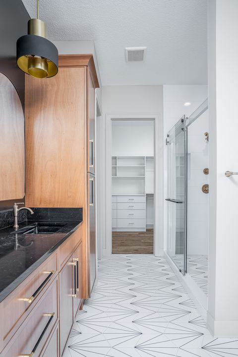 Tiny photo for 6638 Pelican Street, Bettendorf, IA 52722 (MLS # 12555824)