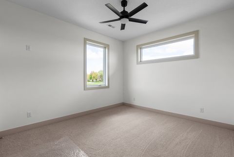 Tiny photo for 6638 Pelican Street, Bettendorf, IA 52722 (MLS # 12555824)