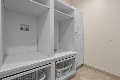 Tiny photo for 6638 Pelican Street, Bettendorf, IA 52722 (MLS # 12555824)