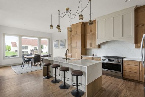 Tiny photo for 6638 Pelican Street, Bettendorf, IA 52722 (MLS # 12555824)