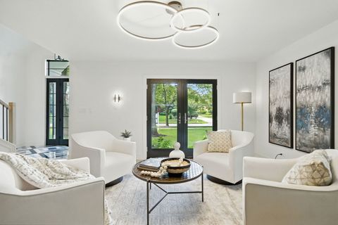 Tiny photo for 5603 S Garfield Street, Hinsdale, IL 60521 (MLS # 12446896)