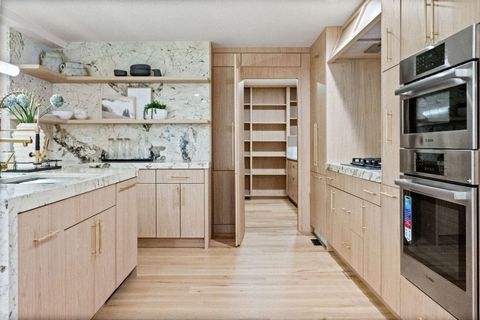 Tiny photo for 5603 S Garfield Street, Hinsdale, IL 60521 (MLS # 12446896)