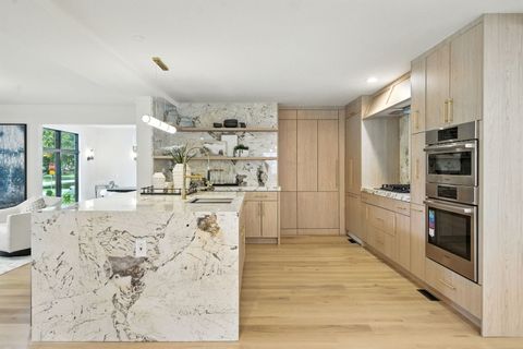 Tiny photo for 5603 S Garfield Street, Hinsdale, IL 60521 (MLS # 12446896)