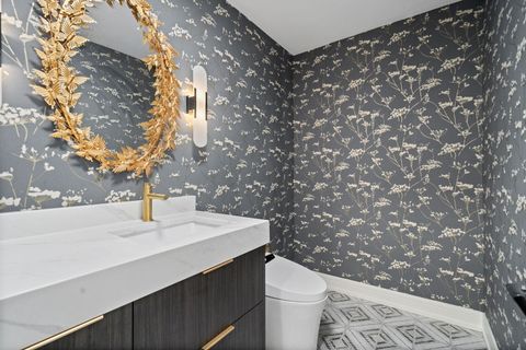 Tiny photo for 5603 S Garfield Street, Hinsdale, IL 60521 (MLS # 12446896)