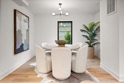 Tiny photo for 5603 S Garfield Street, Hinsdale, IL 60521 (MLS # 12446896)