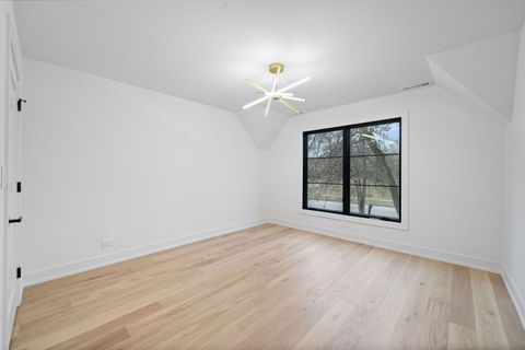 Tiny photo for 5603 S Garfield Street, Hinsdale, IL 60521 (MLS # 12446896)