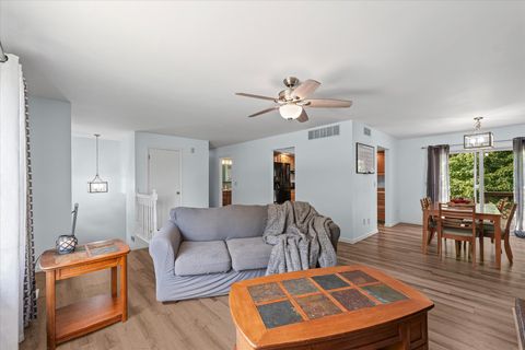 Tiny photo for 903 S Trailside Drive, Mahomet, IL 61853 (MLS # 12476602)
