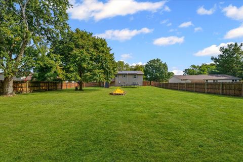 Tiny photo for 903 S Trailside Drive, Mahomet, IL 61853 (MLS # 12476602)