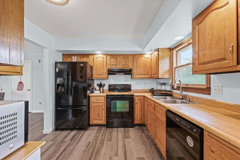 Tiny photo for 903 S Trailside Drive, Mahomet, IL 61853 (MLS # 12476602)