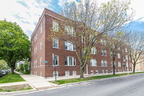 Photo of 3039 W Belle Plaine Avenue #2, Chicago, IL 60618 (MLS # 12634457)