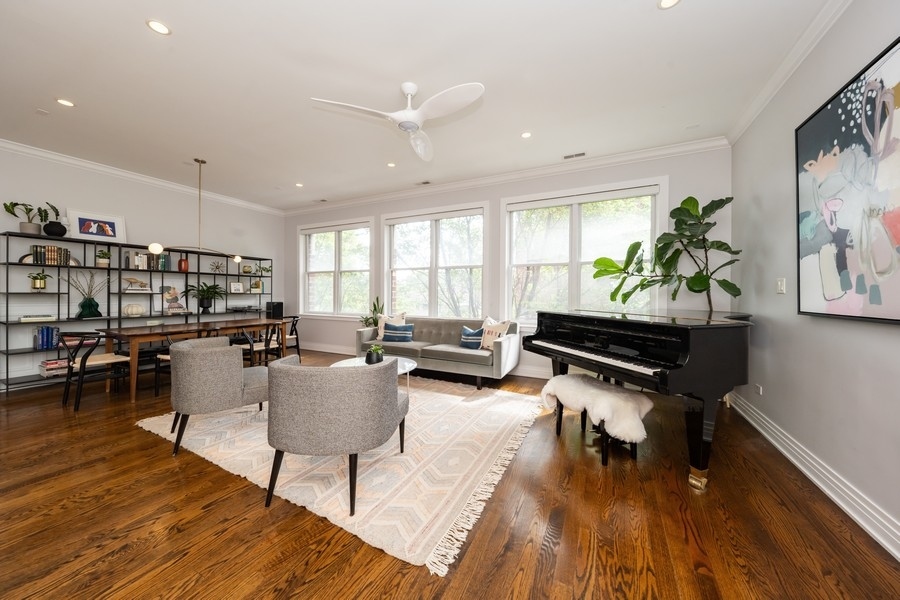 742 N Ada Street 3S