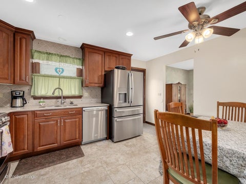 Tiny photo for 570 W Crockett Avenue, Elmhurst, IL 60126 (MLS # 12791100)