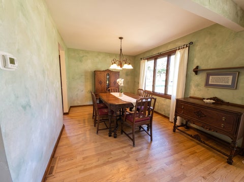 Tiny photo for 570 W Crockett Avenue, Elmhurst, IL 60126 (MLS # 12791100)