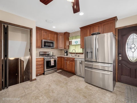 Tiny photo for 570 W Crockett Avenue, Elmhurst, IL 60126 (MLS # 12791100)