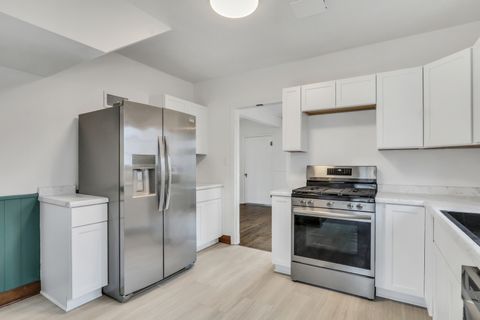 Tiny photo for 526 W Jackson Street, Woodstock, IL 60098 (MLS # 12553491)