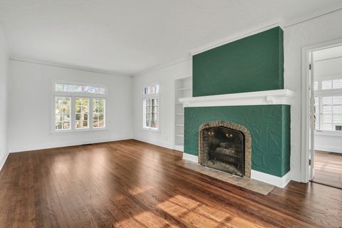 Tiny photo for 526 W Jackson Street, Woodstock, IL 60098 (MLS # 12553491)