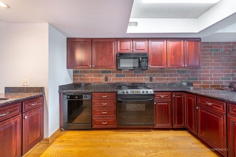 Tiny photo for 3143 S Michigan Avenue, Chicago, IL 60616 (MLS # 12750775)