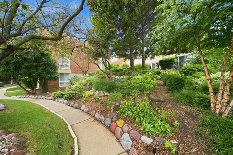 Tiny photo for 3143 S Michigan Avenue, Chicago, IL 60616 (MLS # 12750775)