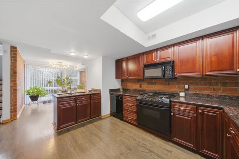 Tiny photo for 3143 S Michigan Avenue, Chicago, IL 60616 (MLS # 12750775)
