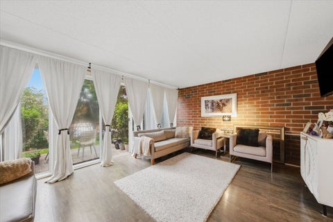 Tiny photo for 3143 S Michigan Avenue, Chicago, IL 60616 (MLS # 12750775)