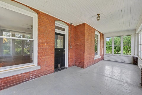 Tiny photo for 615 N William Street, Farmer City, IL 61842 (MLS # 12602188)