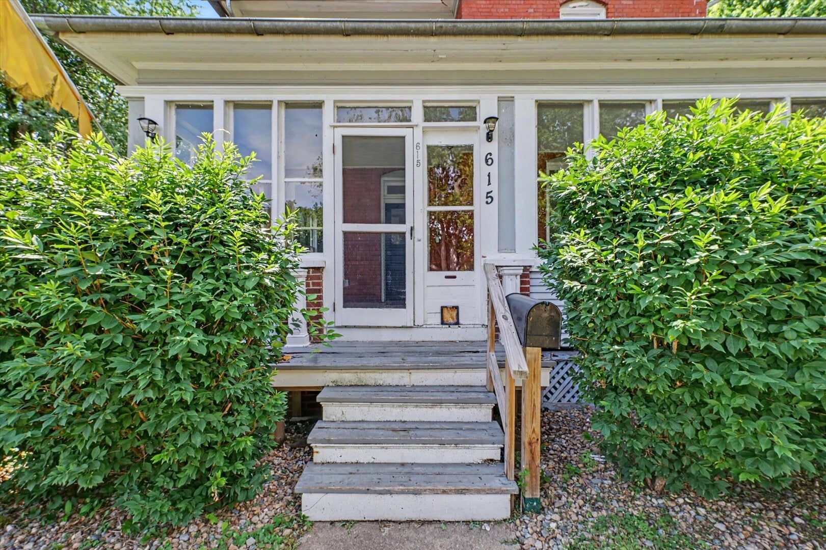 615 N William Street