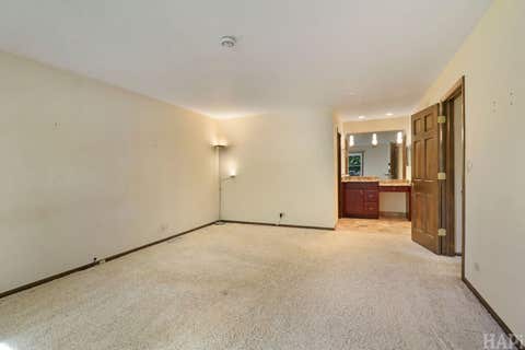 Tiny photo for 470 Highland Grove Drive, Buffalo Grove, IL 60089 (MLS # 12720664)