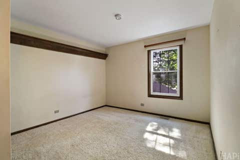 Tiny photo for 470 Highland Grove Drive, Buffalo Grove, IL 60089 (MLS # 12720664)