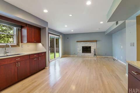 Tiny photo for 470 Highland Grove Drive, Buffalo Grove, IL 60089 (MLS # 12720664)