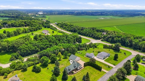 Tiny photo for 2237 Hickory Hills Road, Muscatine, IA 52761 (MLS # 12707422)