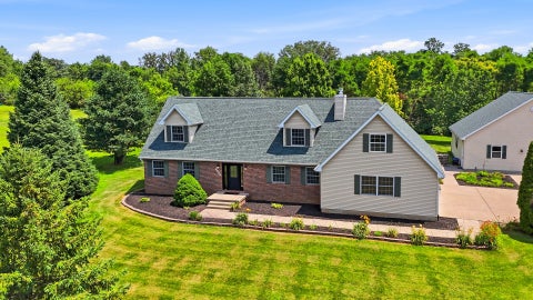 Tiny photo for 2237 Hickory Hills Road, Muscatine, IA 52761 (MLS # 12707422)