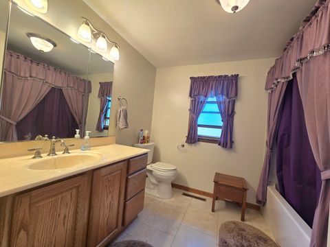 Tiny photo for 275 Hendron Avenue, Clifton, IL 60927 (MLS # 12499411)