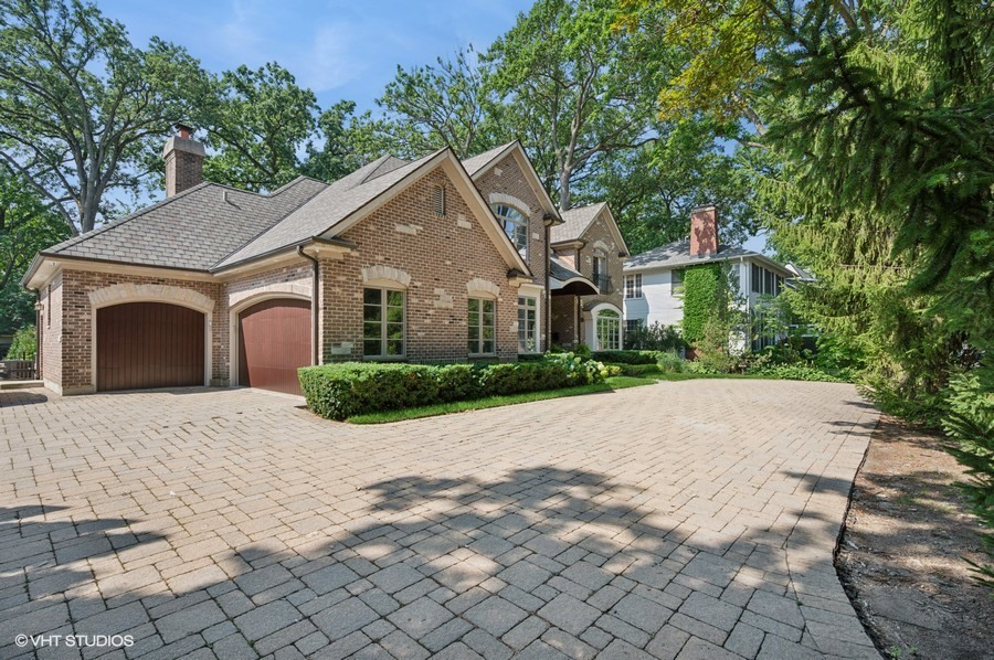 358 Winnetka Avenue