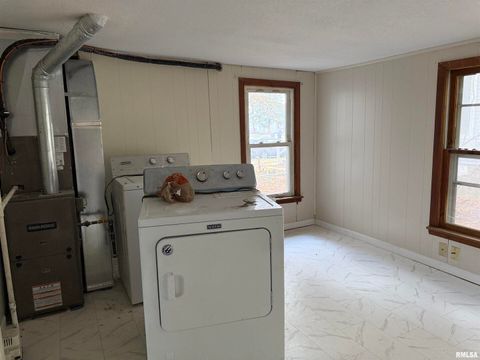 Tiny photo for 2104 PERSHING Boulevard, Clinton, IA 52732 (MLS # QC4268938)