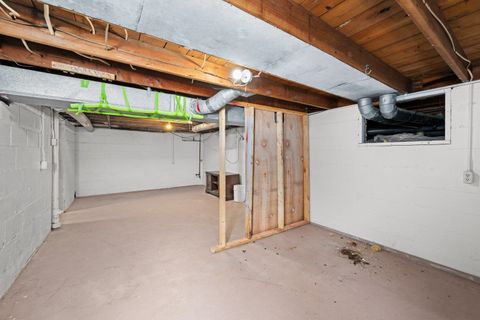 Tiny photo for 2701 47th Street, Moline, IL 61265 (MLS # 100000268)