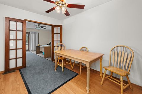 Tiny photo for 2701 47th Street, Moline, IL 61265 (MLS # 100000268)