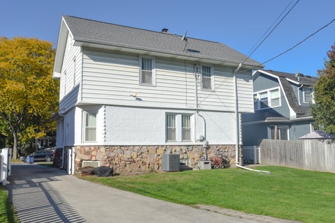 Tiny photo for 605 N Waiola Avenue, La Grange Park, IL 60526 (MLS # 12796666)