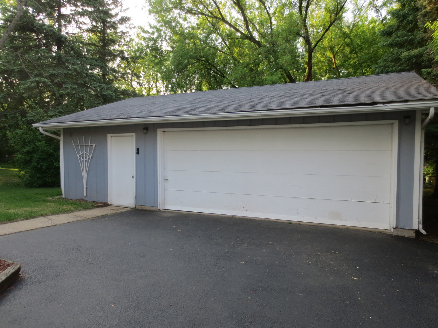 122 Liverpool Drive