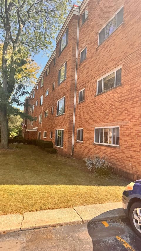 Tiny photo for 6220 N Ridge Avenue #S203, Chicago, IL 60660 (MLS # 12489367)