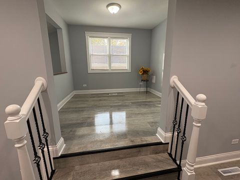 Tiny photo for 5517 Essex Road, Lisle, IL 60532 (MLS # 12513104)