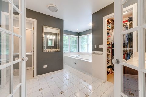 Tiny photo for 15393 W Oak Spring Road, Libertyville, IL 60048 (MLS # 12466333)