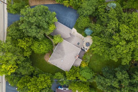 Tiny photo for 15393 W Oak Spring Road, Libertyville, IL 60048 (MLS # 12466333)