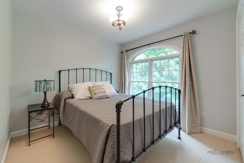 Tiny photo for 15393 W Oak Spring Road, Libertyville, IL 60048 (MLS # 12466333)