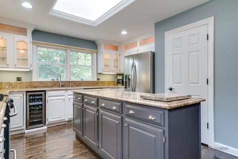 Tiny photo for 15393 W Oak Spring Road, Libertyville, IL 60048 (MLS # 12466333)